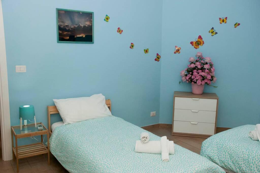 Casa Vacanza Zina คาตาเนีย ภายนอก รูปภาพ