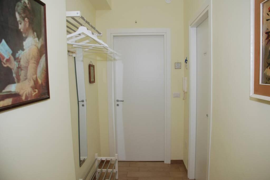 Casa Vacanza Zina คาตาเนีย ภายนอก รูปภาพ